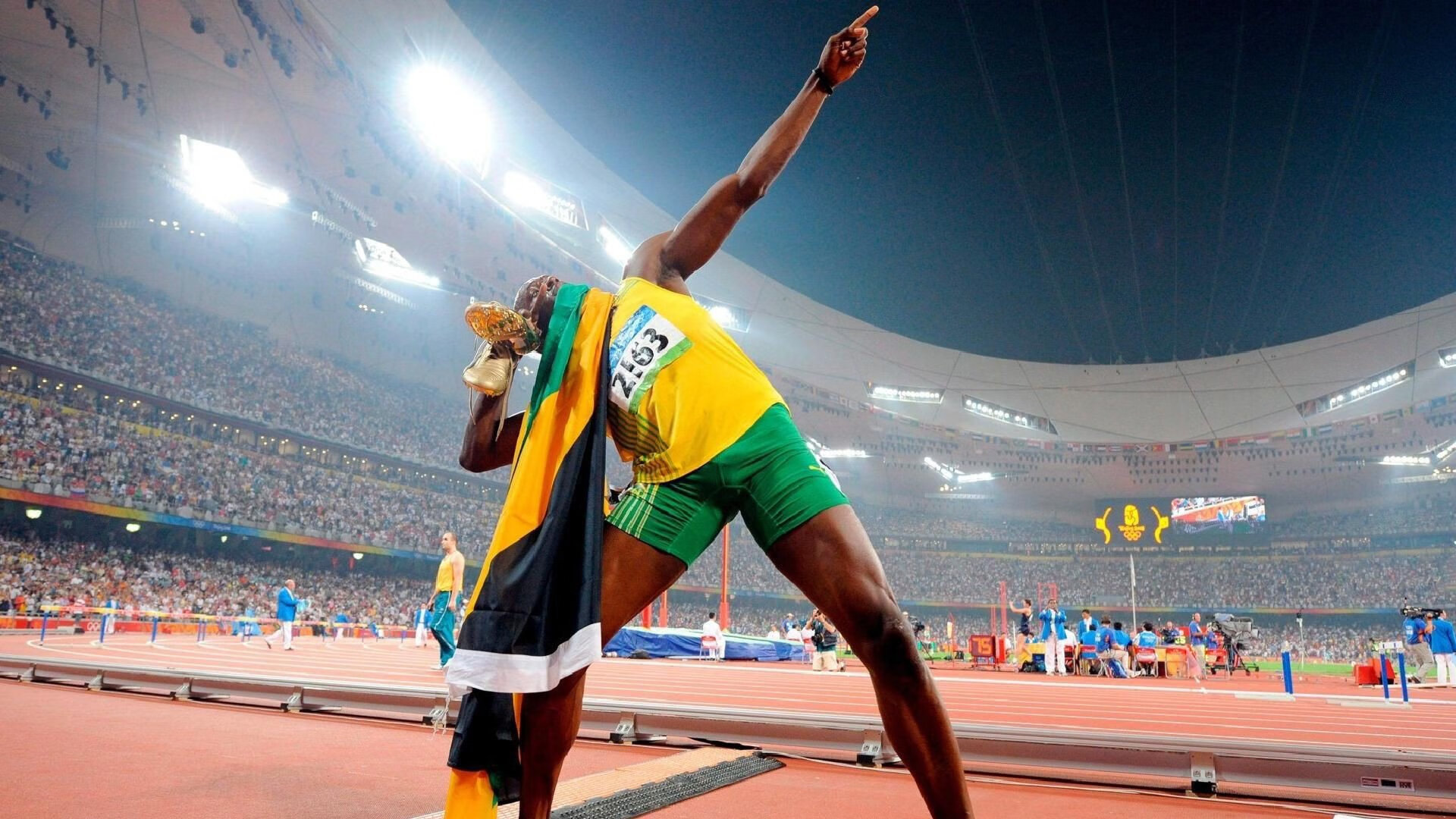 拉什福德临危救主演绎逆转剧本，拜仁铁血意志击碎西班牙军团